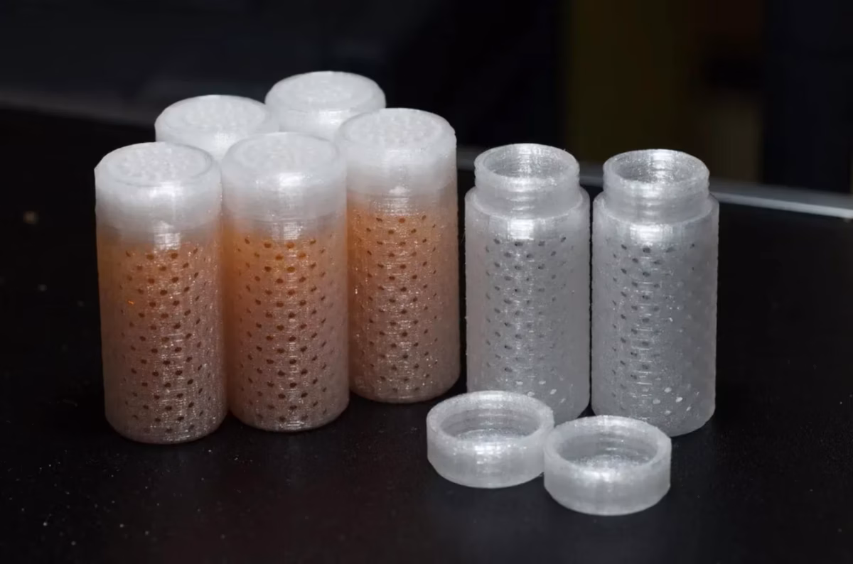 Reusable Vented Desiccant Containers for Silica Gel